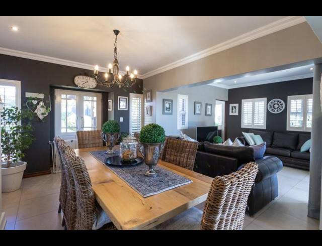 3 BEDROOM HOUSE FOR SALE IN MIDSTREAM HILL